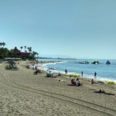 公寓 Pueblo Blanco 贝纳尔马德纳