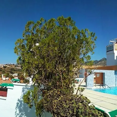 Pueblo Blanco 贝纳尔马德纳